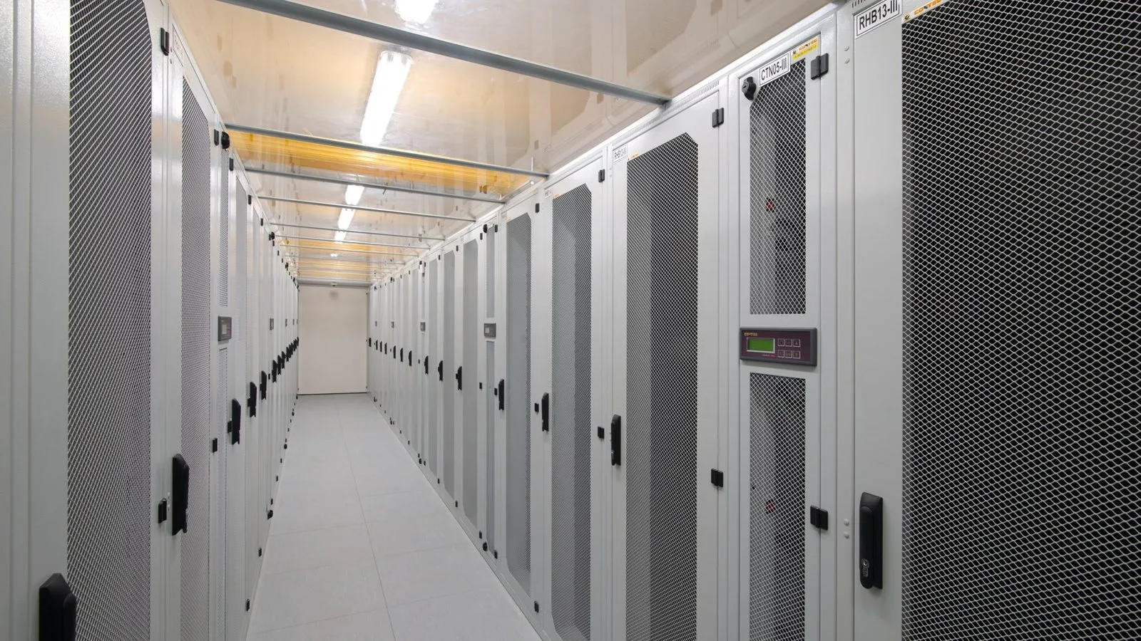 Tetragon wprowadza bezpieczeństwo uruchomieniowe eBPF w jądrze dla flot cloud-native