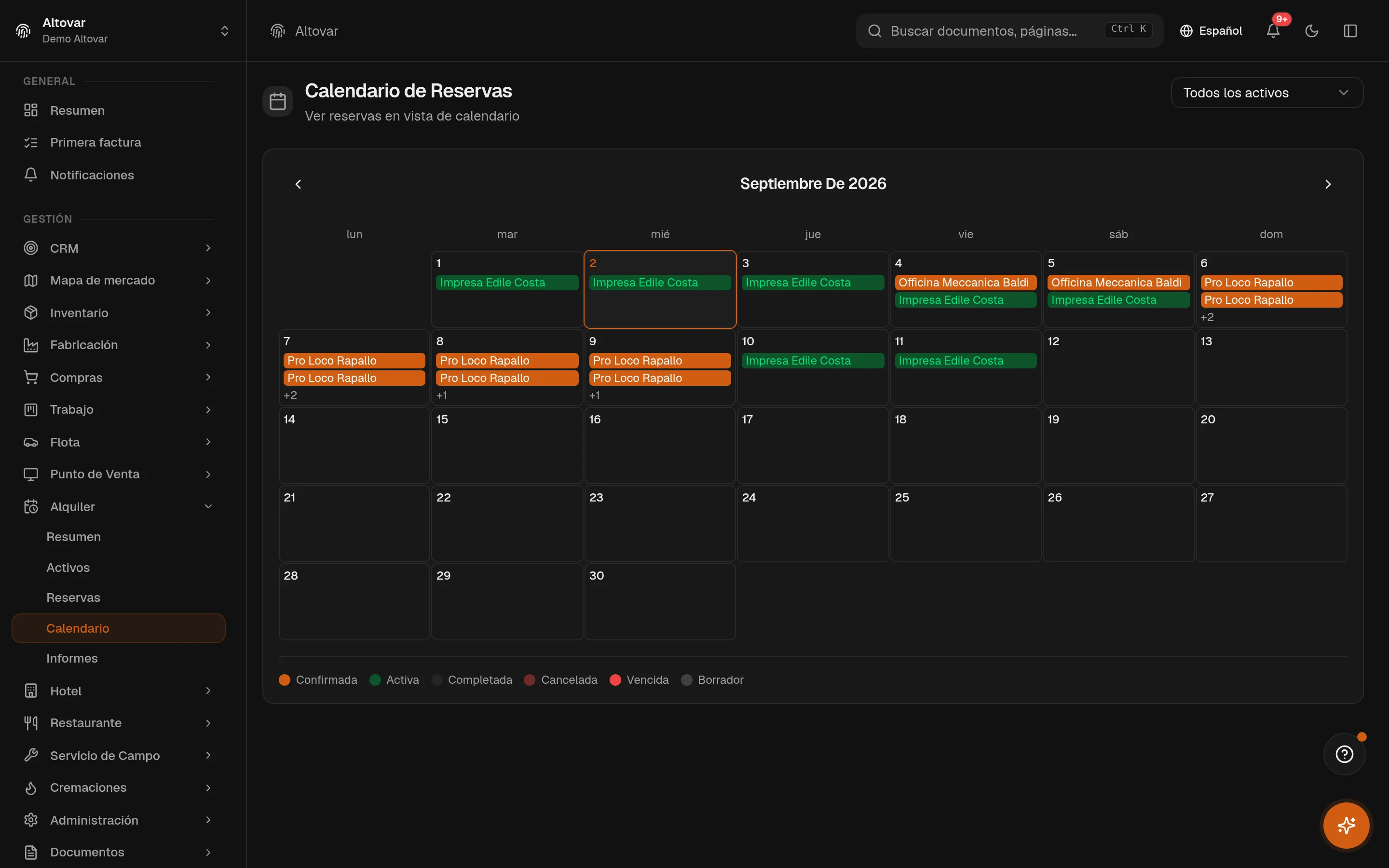 El calendario de alquileres de Equinox: una cuadrícula mensual con las reservas de una empresa demo dibujadas en sus días según el estado.