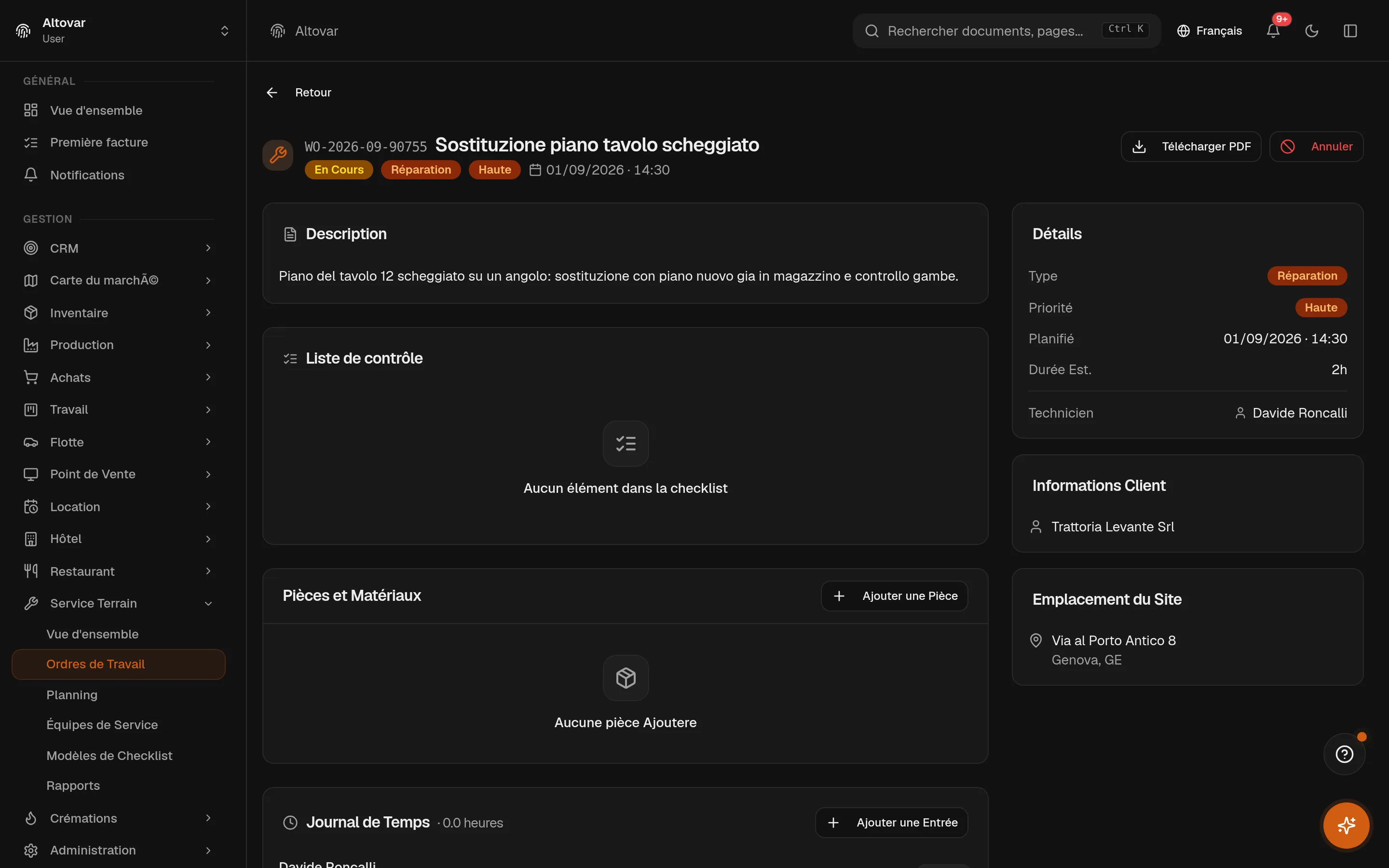 Un bon d’intervention en cours dans Equinox : le remplacement d’un plateau de table dans un restaurant de démonstration, avec client, site, équipe et technicien assignés, et un registre de temps.
