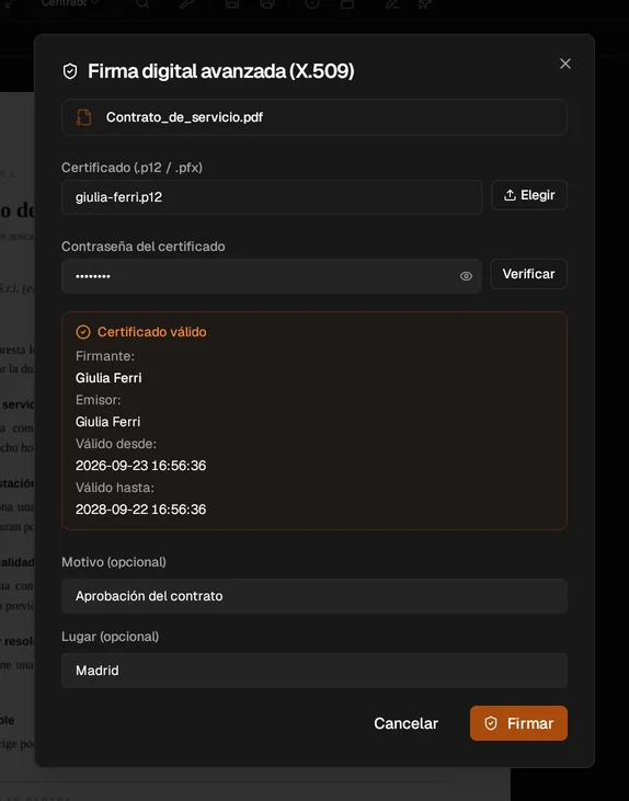 El cuadro de firma de Sigil: un archivo de certificado elegido, un certificado válido con firmante y fechas, campos de motivo y lugar, y un botón para firmar.